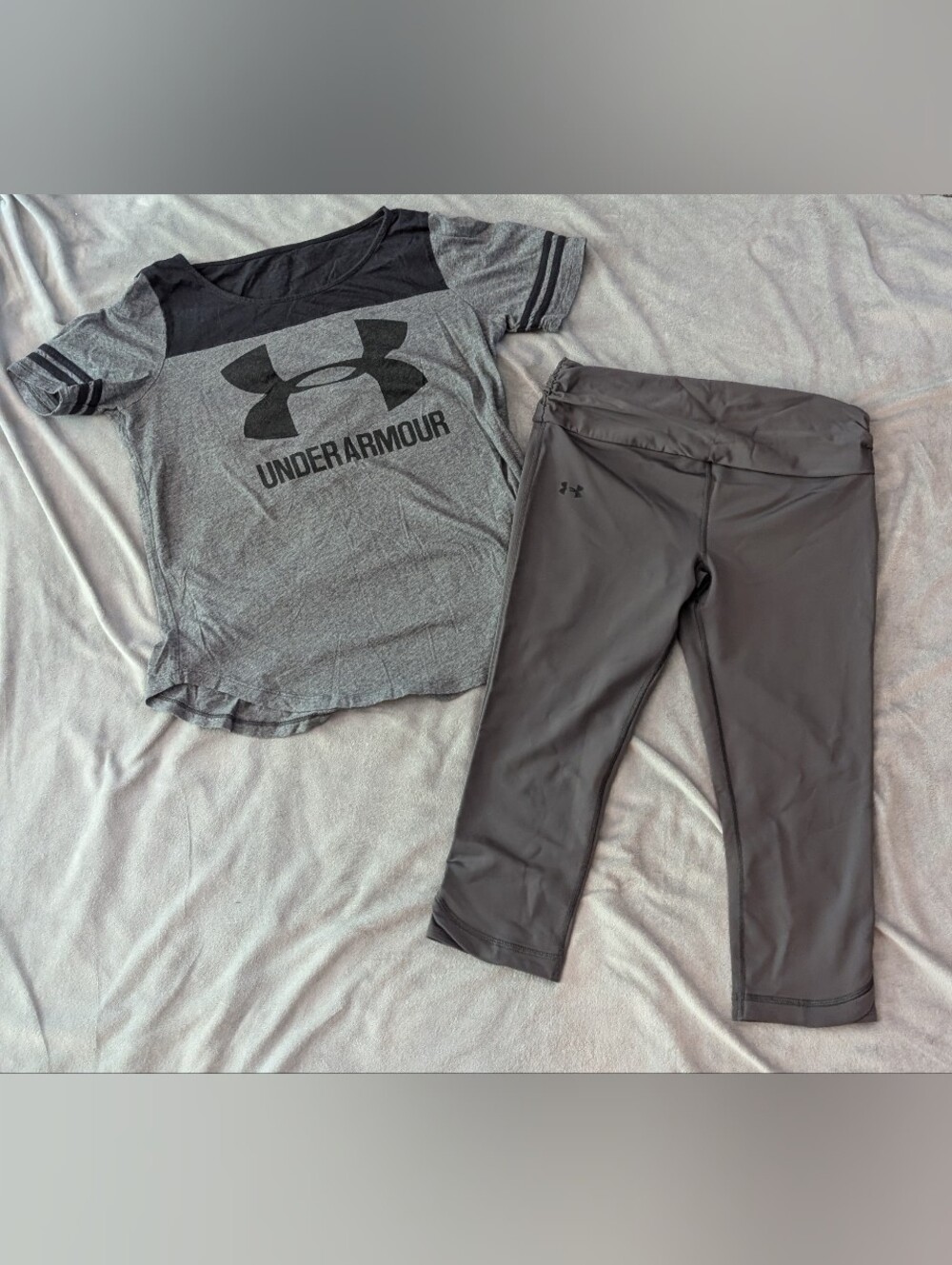 Under Armour Women's Gray Capri Pants Active And Baseball Shirt Medium